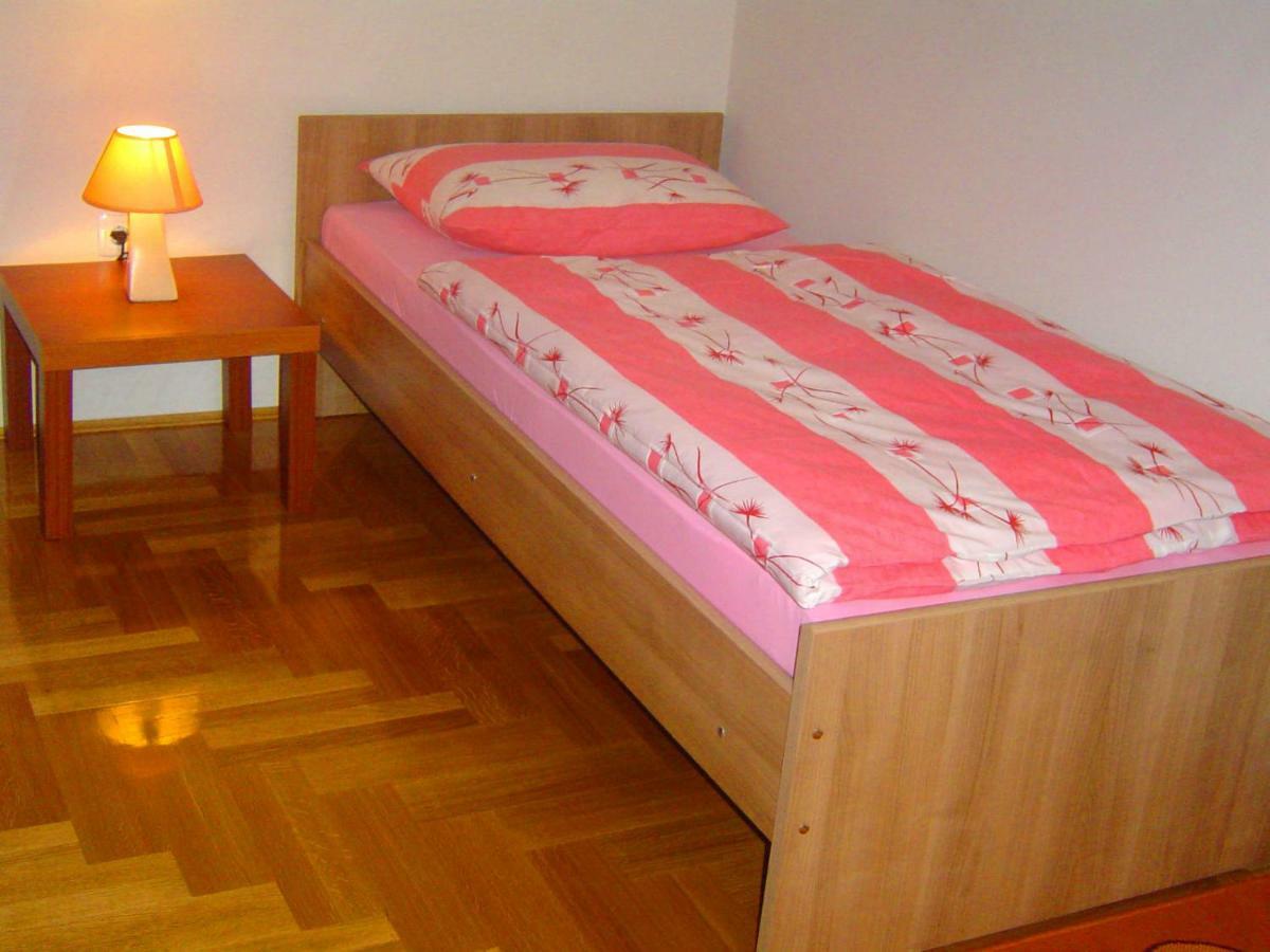 Apartmani Almica ザグレブ エクステリア 写真