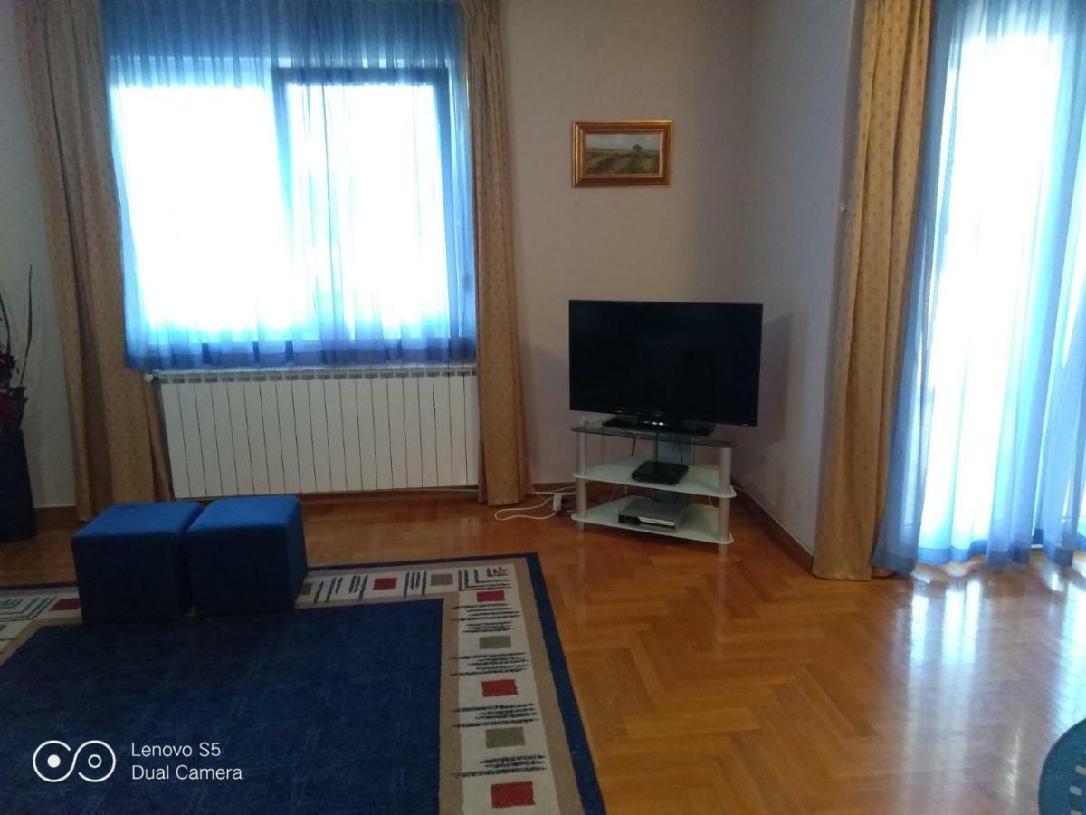 Apartmani Almica ザグレブ エクステリア 写真