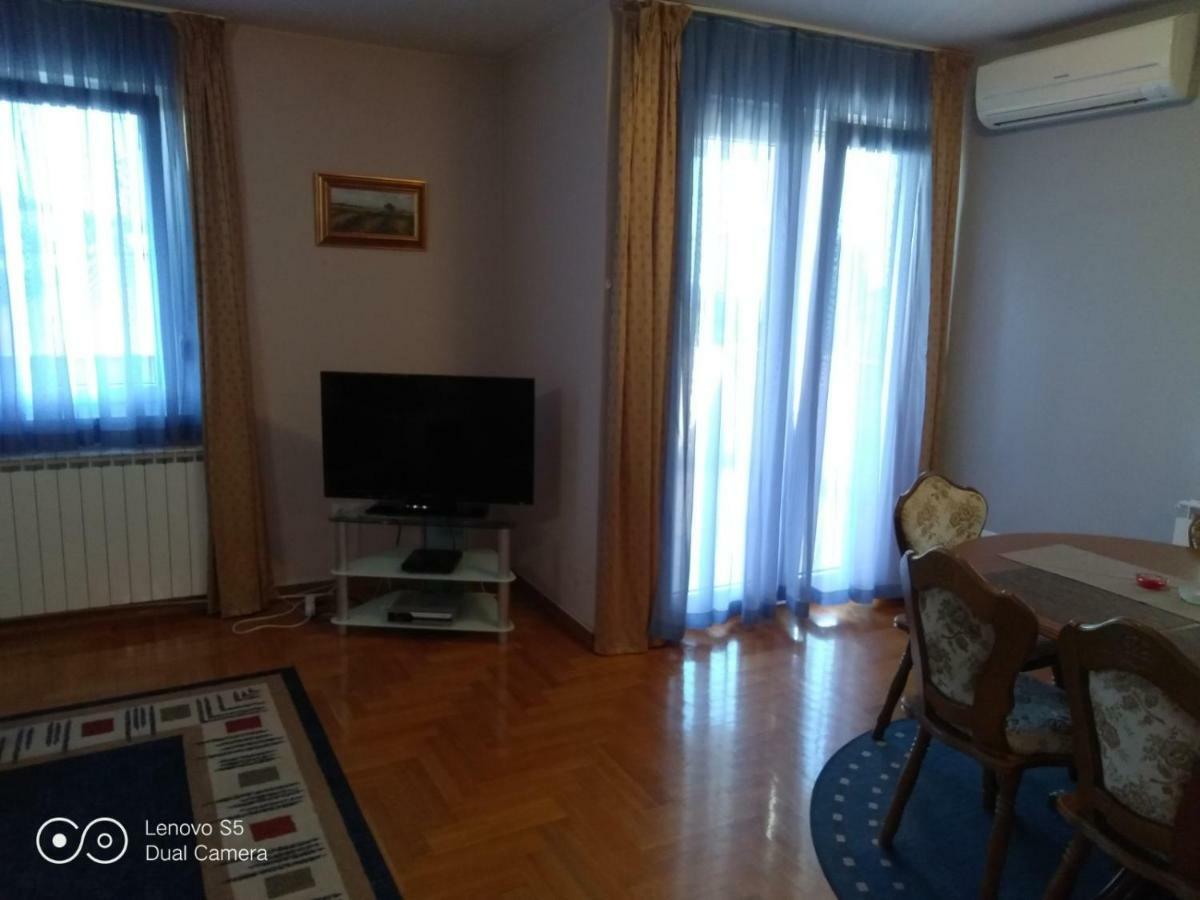 Apartmani Almica ザグレブ エクステリア 写真